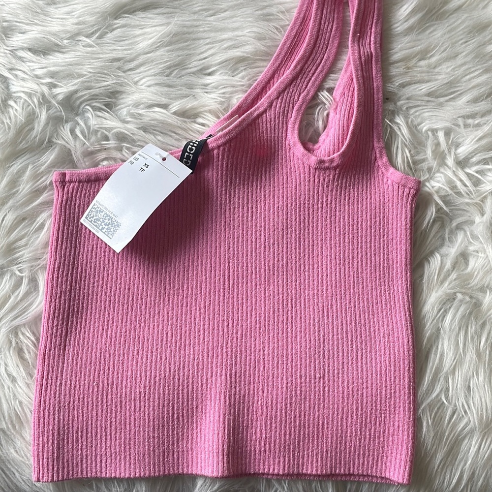 size xtra small pink one shoulder crop top